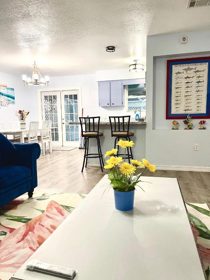 A Cozy Space Coast Retreat Titusville Exterior foto